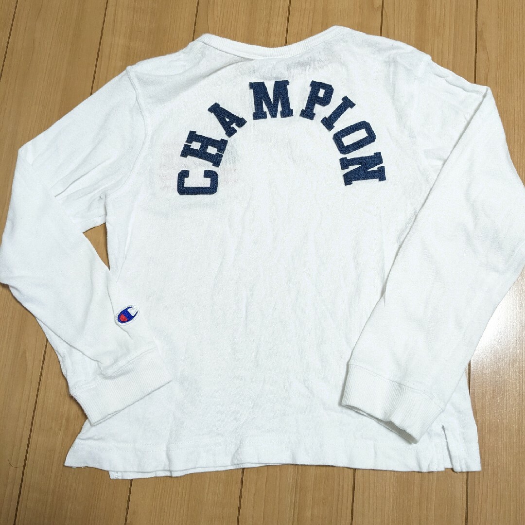 Champion(チャンピオン)のChampion　キッズ ロンTシャツ　130cm キッズ/ベビー/マタニティのキッズ服男の子用(90cm~)(Tシャツ/カットソー)の商品写真