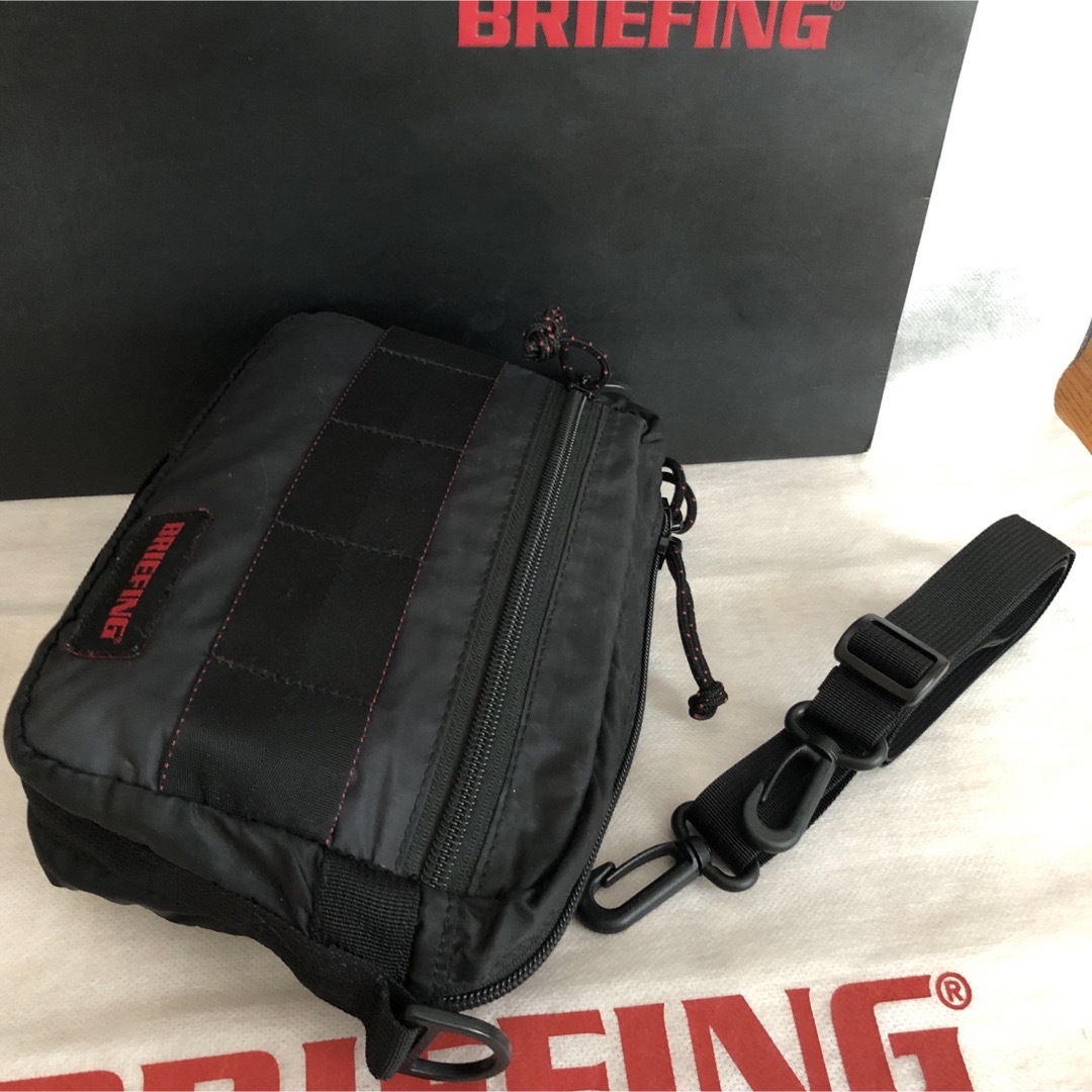 BRIEFING(ブリーフィング)のBRIEFING ブリーフィング ショルダーバッグ ブラック メンズのバッグ(ショルダーバッグ)の商品写真