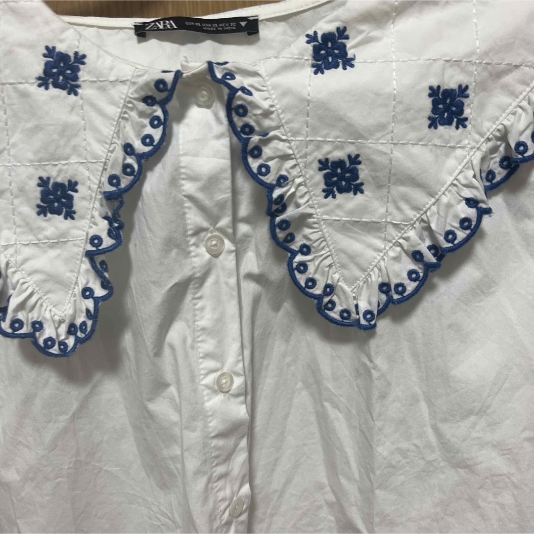 ZARA(ザラ)のZARA エンブロイダリー ポプリン シャツ レディースのトップス(シャツ/ブラウス(半袖/袖なし))の商品写真