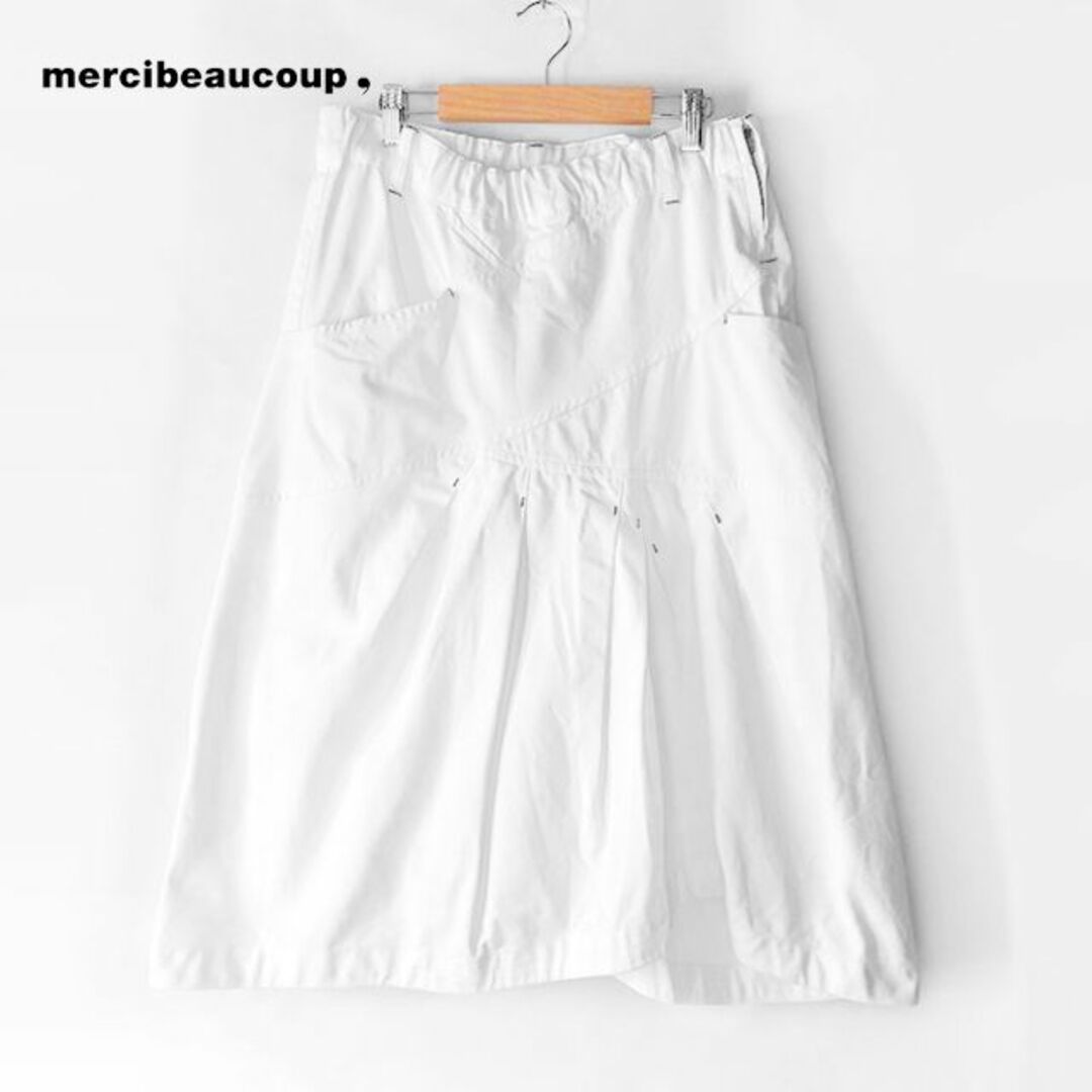 COMME des GARCONS(コムデギャルソン)のmercibeaucoup,✨メルシーボークー ランダムタック チノスカート レディースのスカート(ロングスカート)の商品写真