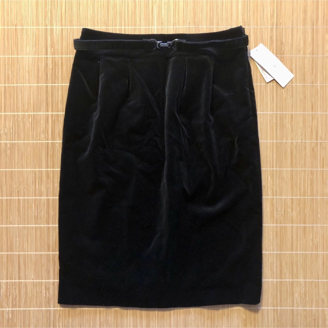 ef-de(エフデ)の新品エフデef−de　ストレッチタイトスカート　ブラック黒　冬物シンプル レディースのスカート(ひざ丈スカート)の商品写真