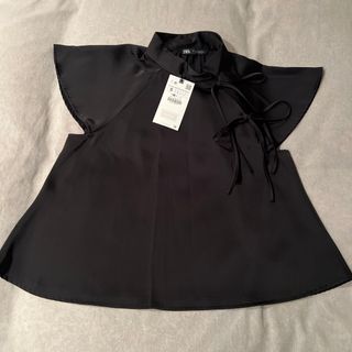 ザラ(ZARA)のトップス(カットソー(半袖/袖なし))