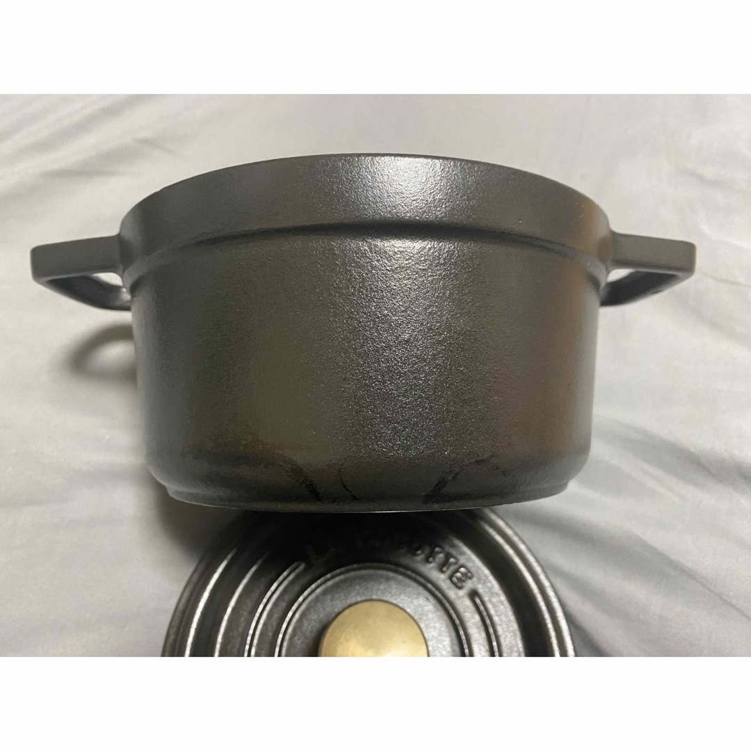 STAUB(ストウブ)のストウブ 鍋 STAUB ピコ ココットラウンド 16㎝ インテリア/住まい/日用品のキッチン/食器(鍋/フライパン)の商品写真