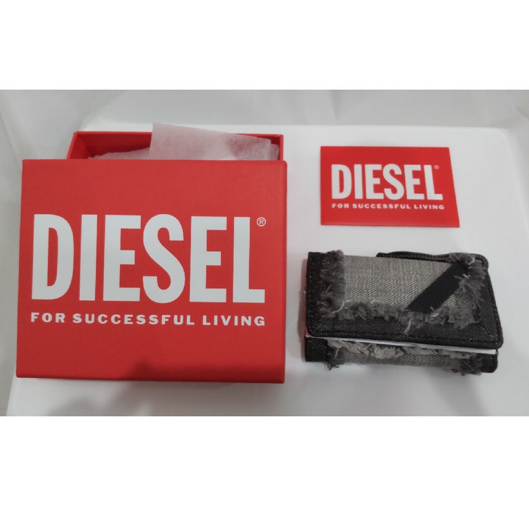 DIESEL(ディーゼル)のDIESEL ディーゼル キーケース ブラック X09001P4653 メンズのファッション小物(キーケース)の商品写真