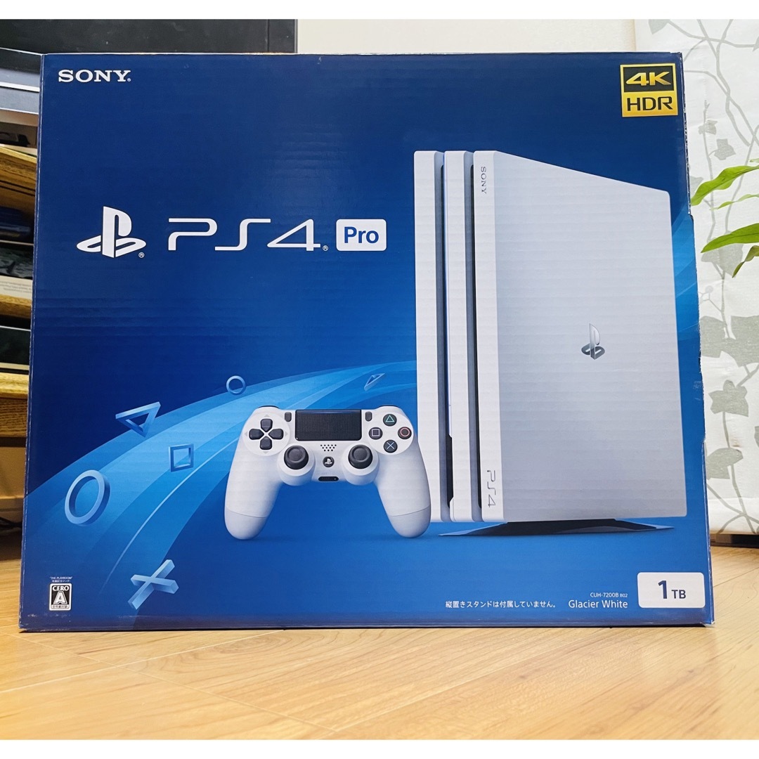 PlayStation4(プレイステーション4)の【美品】PS4 Pro 1TB グレイシャー・ホワイト CUH-7200BB02 エンタメ/ホビーのゲームソフト/ゲーム機本体(家庭用ゲーム機本体)の商品写真