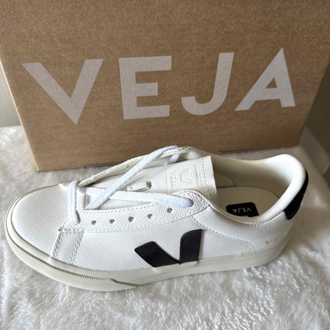 VEJA(ヴェジャ)のVEJA Campo EUR38 ヴェジャ　スニーカー　新品 レディースの靴/シューズ(スニーカー)の商品写真