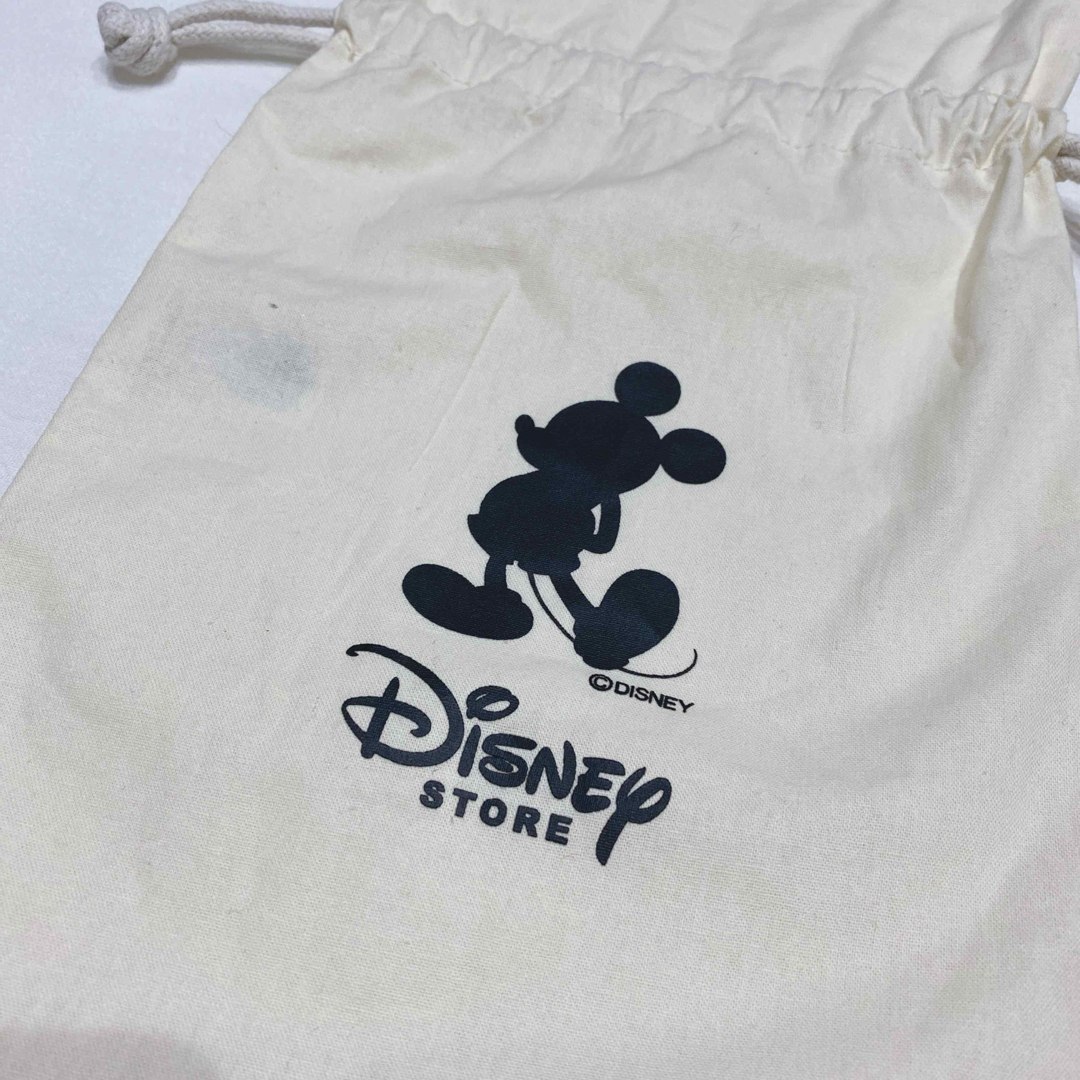 Disney(ディズニー)のディズニーストア ミッキー 巾着 ポーチ 小物入れ エンタメ/ホビーのおもちゃ/ぬいぐるみ(キャラクターグッズ)の商品写真