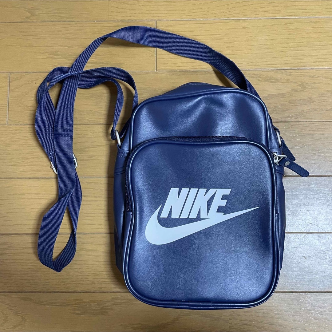 NIKE(ナイキ)のNIKE  ナイキ ショルダーバッグ メンズのバッグ(ショルダーバッグ)の商品写真