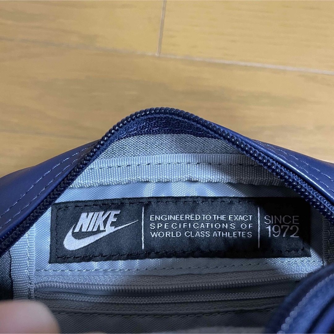 NIKE(ナイキ)のNIKE  ナイキ ショルダーバッグ メンズのバッグ(ショルダーバッグ)の商品写真