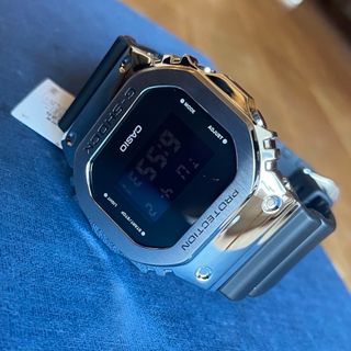 カシオ(CASIO)のカシオ　デジタル腕時計G-SHOCK  新品　メタルベゼル　プレゼントお祝い品に(腕時計(デジタル))