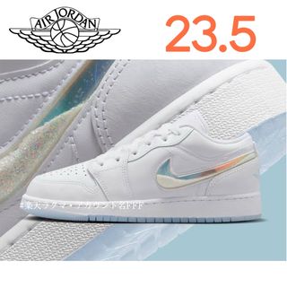 ジョーダン(Jordan Brand（NIKE）)の【新品23.5cm】NIKE エアジョーダン１LOW GS ホワイト/ブルー(スニーカー)