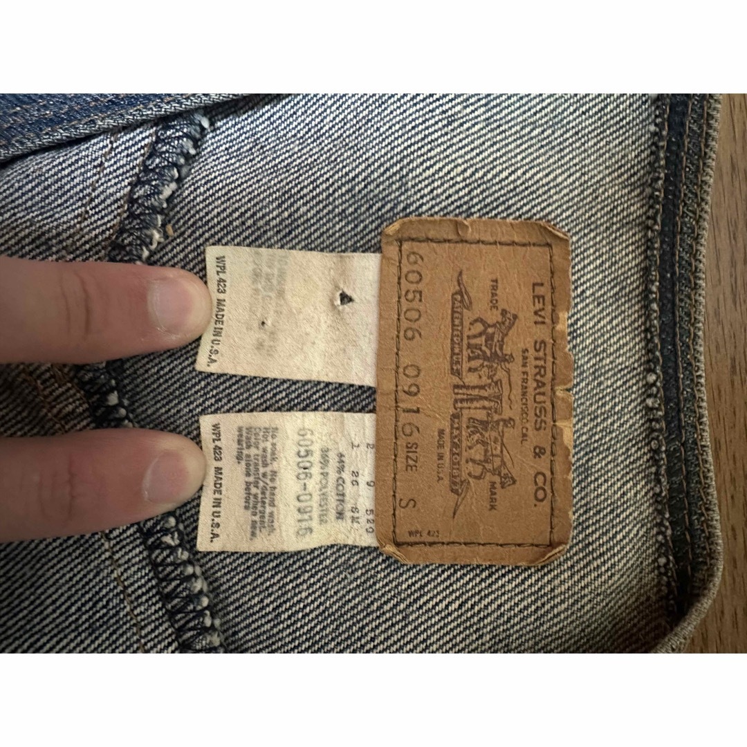 Levi's(リーバイス)の値下げ　リーバイス　デニムベスト　60506-0916 メンズのトップス(ベスト)の商品写真