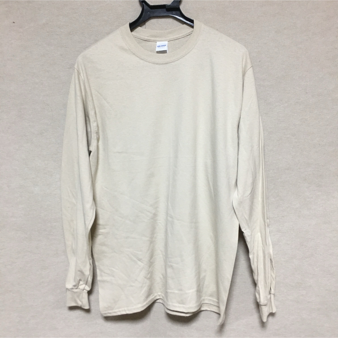 GILDAN(ギルタン)の新品 GILDAN ギルダン 長袖ロンT サンドベージュ M メンズのトップス(Tシャツ/カットソー(七分/長袖))の商品写真