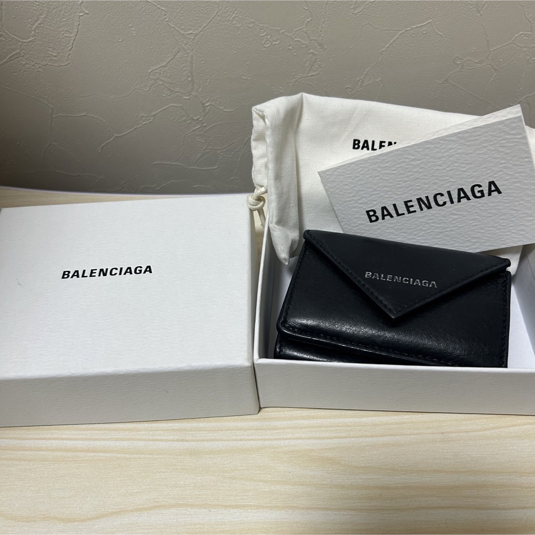 Balenciaga(バレンシアガ)のバレンシアガ　三つ折り財布　ミニ財布 レディースのファッション小物(財布)の商品写真