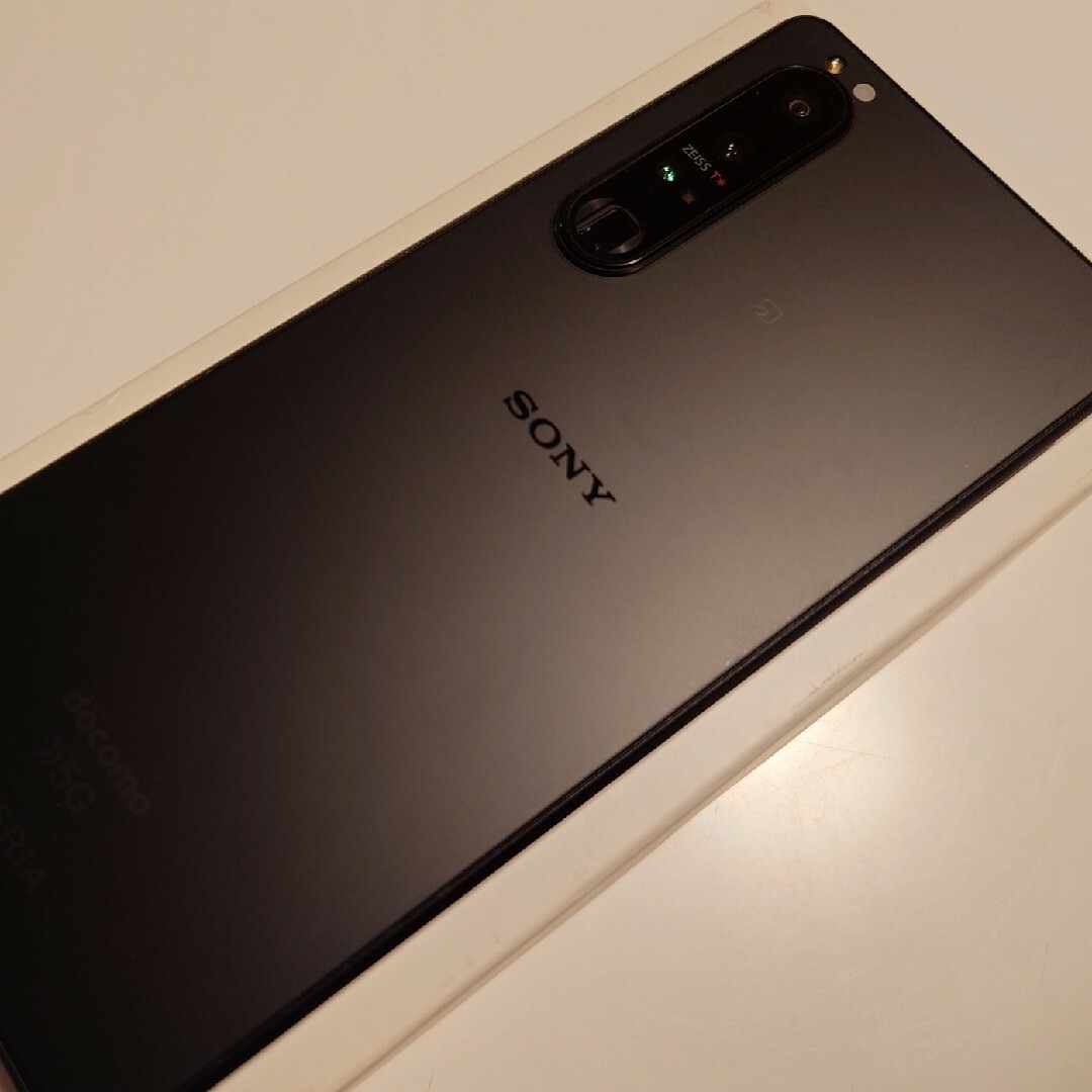 xperia美品SONY XPERIA 1 III SO-51B SIMロック解除済み