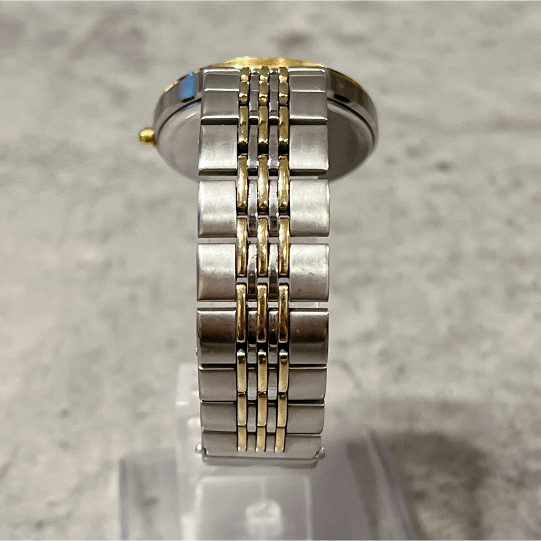 Yves Saint Laurent(イヴサンローラン)の希少 美品 イヴサンローラン コンビ ラウンド シルバー ホワイト 腕時計 レディースのファッション小物(腕時計)の商品写真