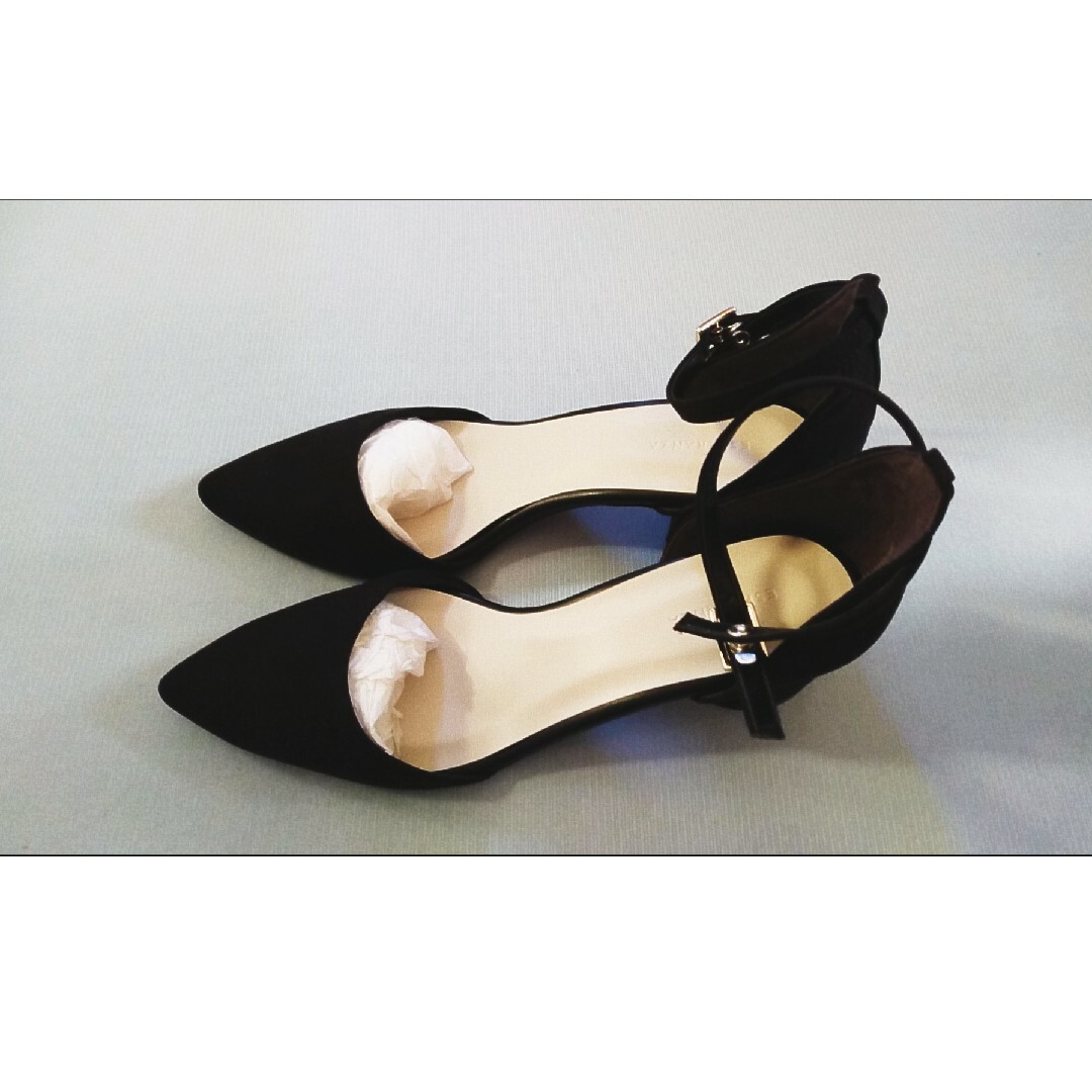 ESPERANZA(エスペランサ)のESPERANZA アンクルストラップ セパレート パンプス エスペランサ 黒 レディースの靴/シューズ(ハイヒール/パンプス)の商品写真
