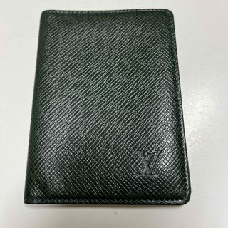 ヴィトン(LOUIS VUITTON) 定期入れ（グリーン・カーキ/緑色系）の通販 