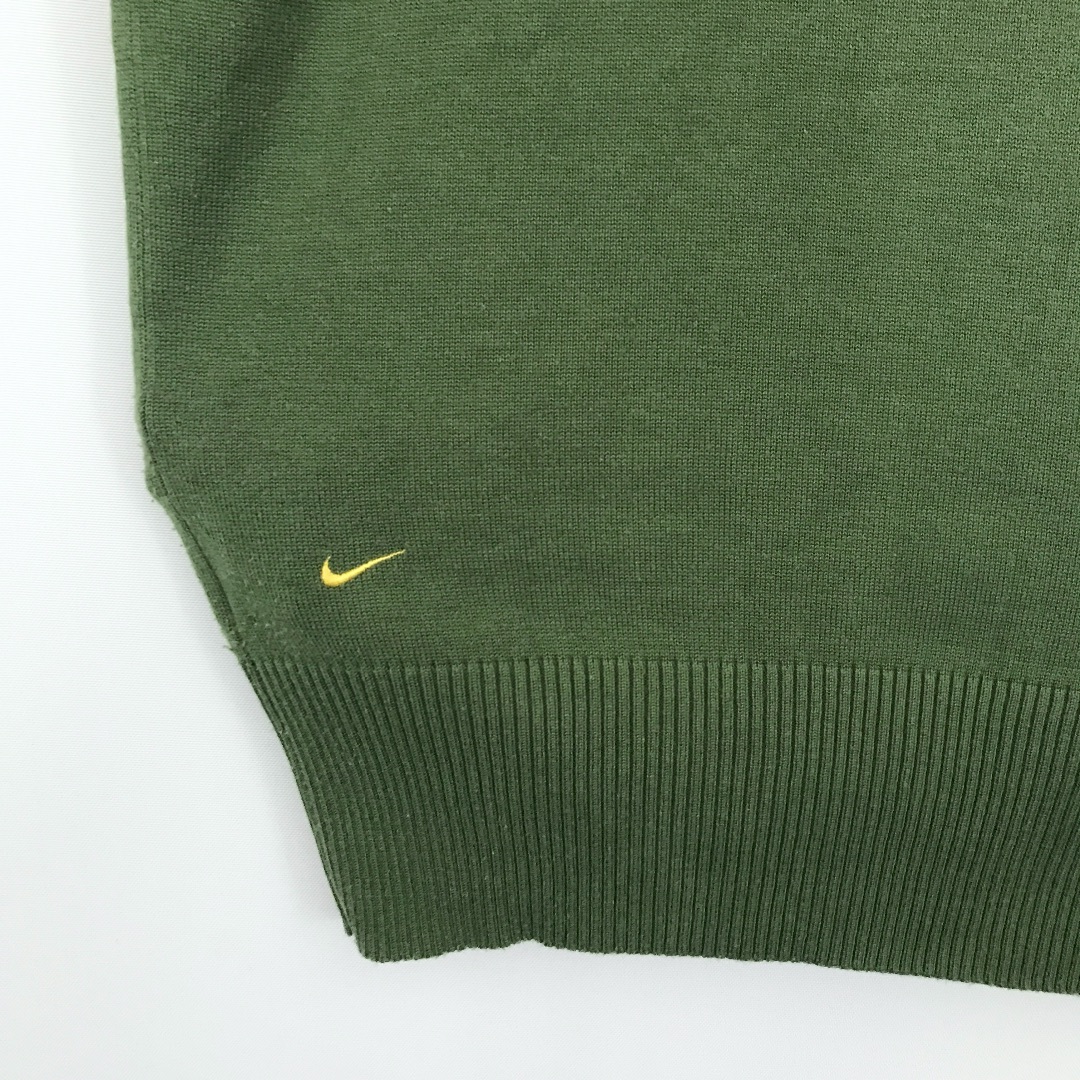 NIKE(ナイキ)のNIKE★レトロなスポーツベスト★刺繍ロゴ★リブライン★2005年モデル レディースのトップス(ベスト/ジレ)の商品写真