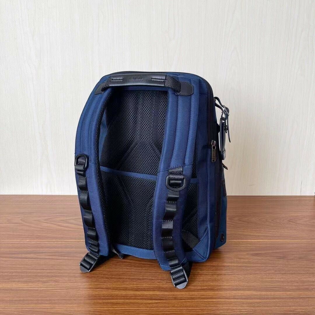 TUMI(トゥミ)のトゥミALPHA BRAVO 「サーチ」バックパックネイビー レディースのバッグ(リュック/バックパック)の商品写真