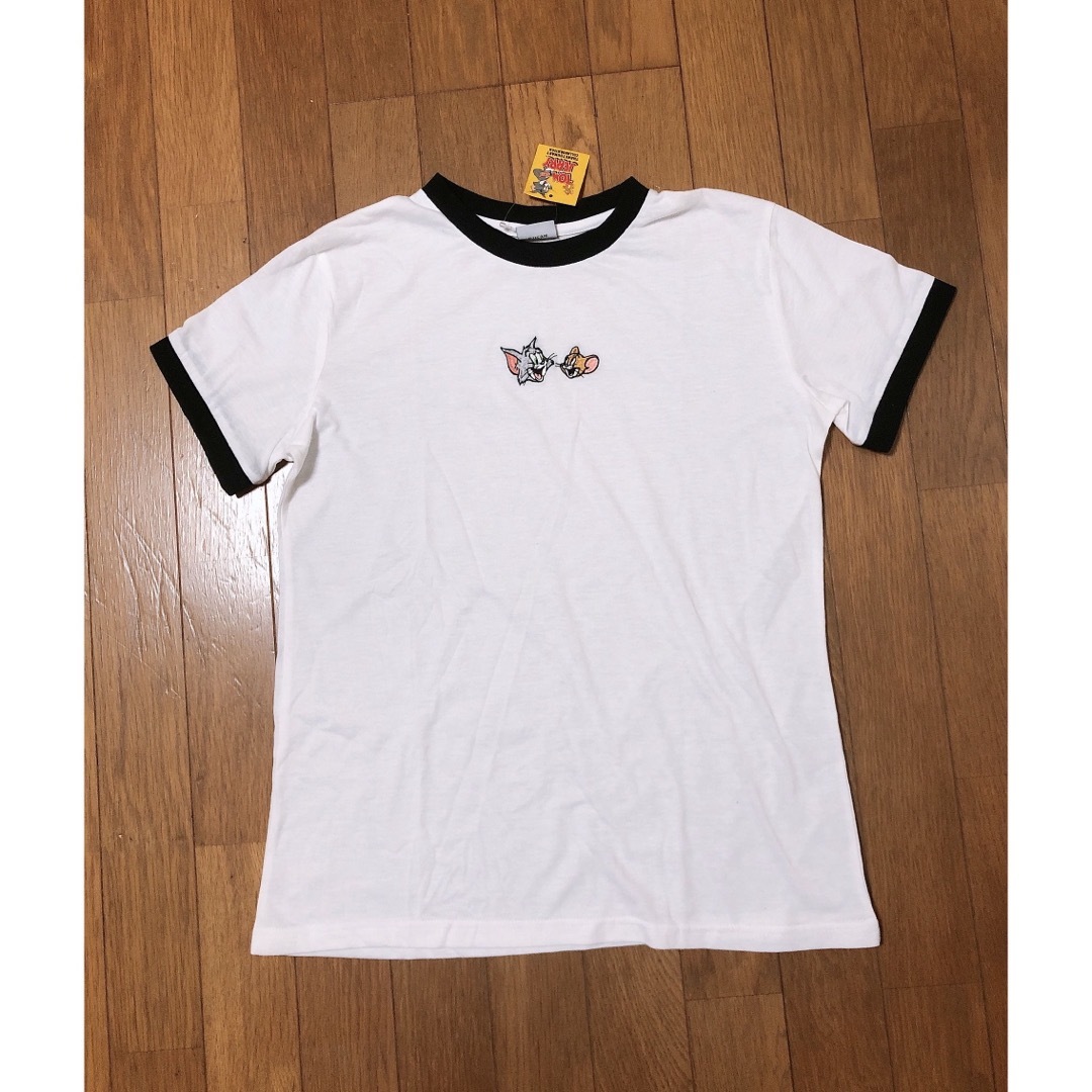 Disney(ディズニー)のトムとジェリー ワンポイントTシャツ レディースのトップス(Tシャツ(半袖/袖なし))の商品写真