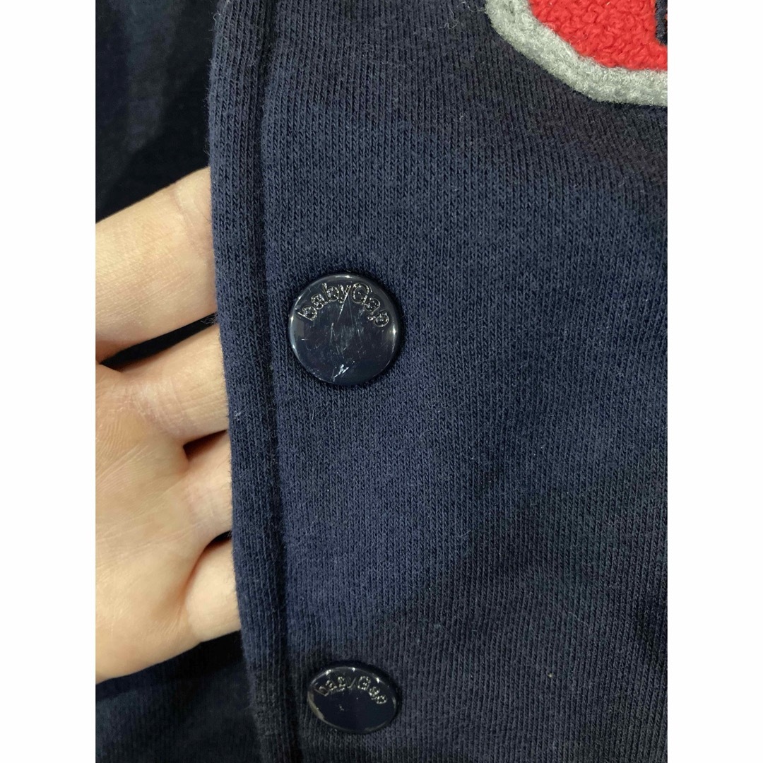 babyGAP(ベビーギャップ)のBaby GAP ブルゾン　90 baby  Gap 刺繍　ワッペン キッズ/ベビー/マタニティのキッズ服男の子用(90cm~)(ジャケット/上着)の商品写真