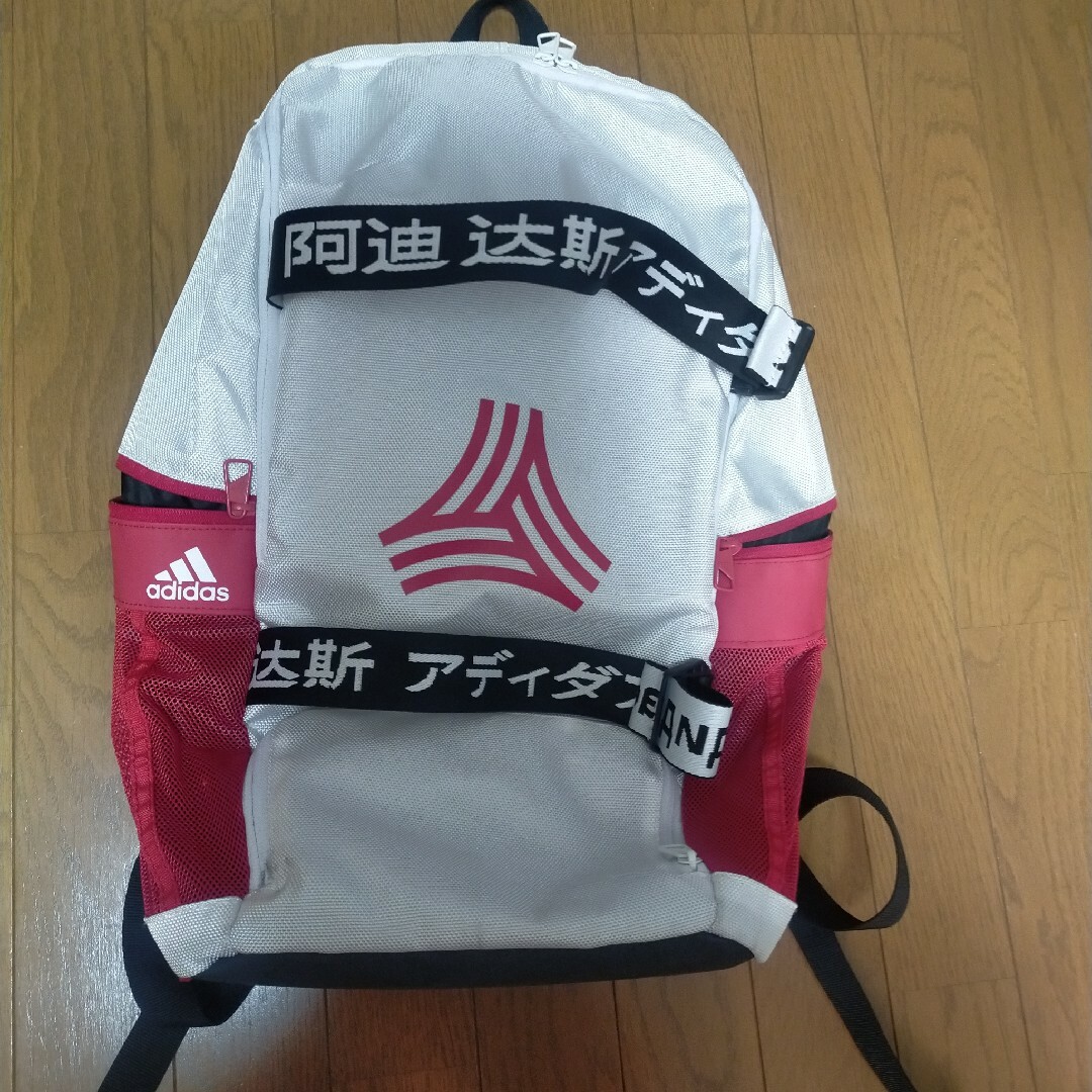 adidas(アディダス)のほぼ未使用 adidas AEROREADY 大容量 リュックサック メンズのバッグ(バッグパック/リュック)の商品写真