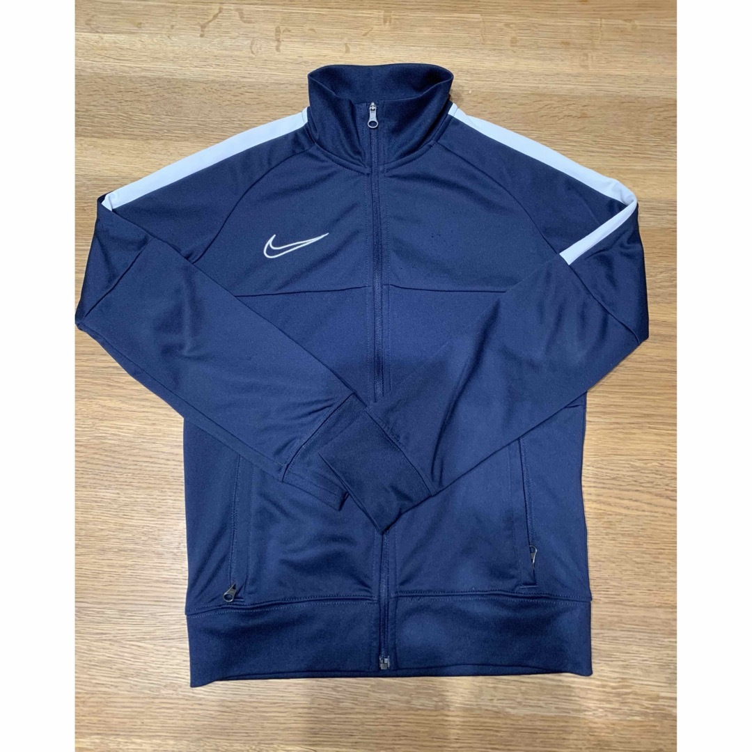 NIKE ジャージ　キッズ　Sサイズ キッズ/ベビー/マタニティのキッズ服男の子用(90cm~)(ジャケット/上着)の商品写真