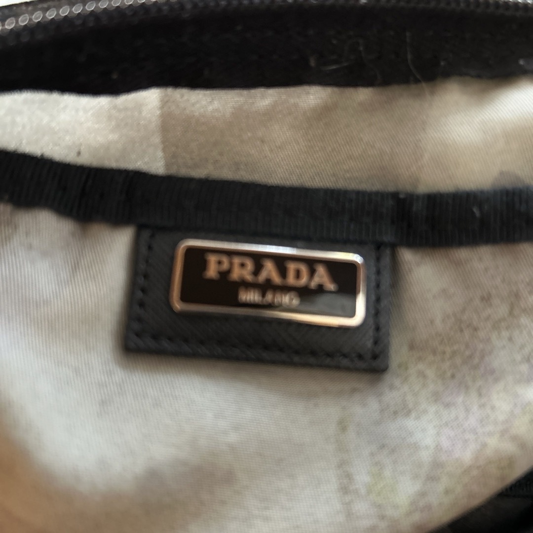 PRADA(プラダ)のPRADAの大きなポーチ レディースのファッション小物(ポーチ)の商品写真