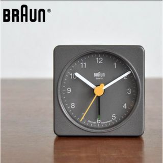 ブラウン(BRAUN)のブラウン　置き時計　目覚まし　時計　限定　グレー　廃盤　moma 旅行(置時計)