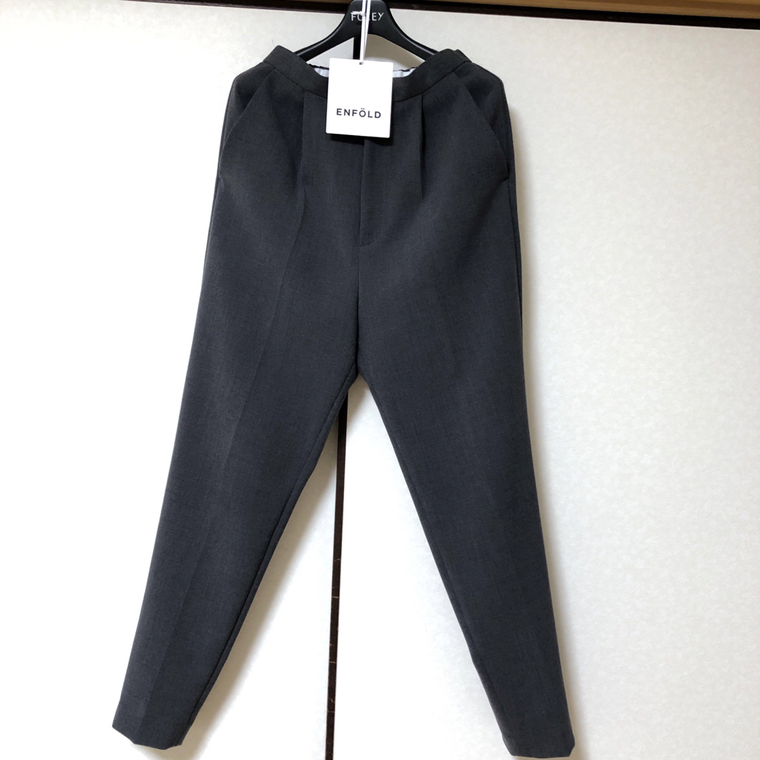 ENFOLD(エンフォルド)のENFOLD SLIM STRAIGHT-TROUSERS 36サイズ レディースのパンツ(カジュアルパンツ)の商品写真