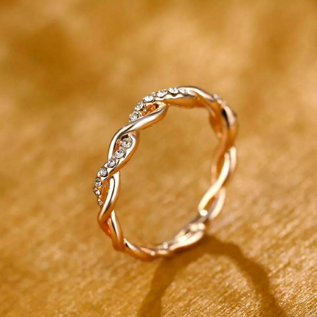 レディースリング　ピンクゴールド　シンプル　細い　ツイスト　華奢　韓国　新品 レディースのアクセサリー(リング(指輪))の商品写真
