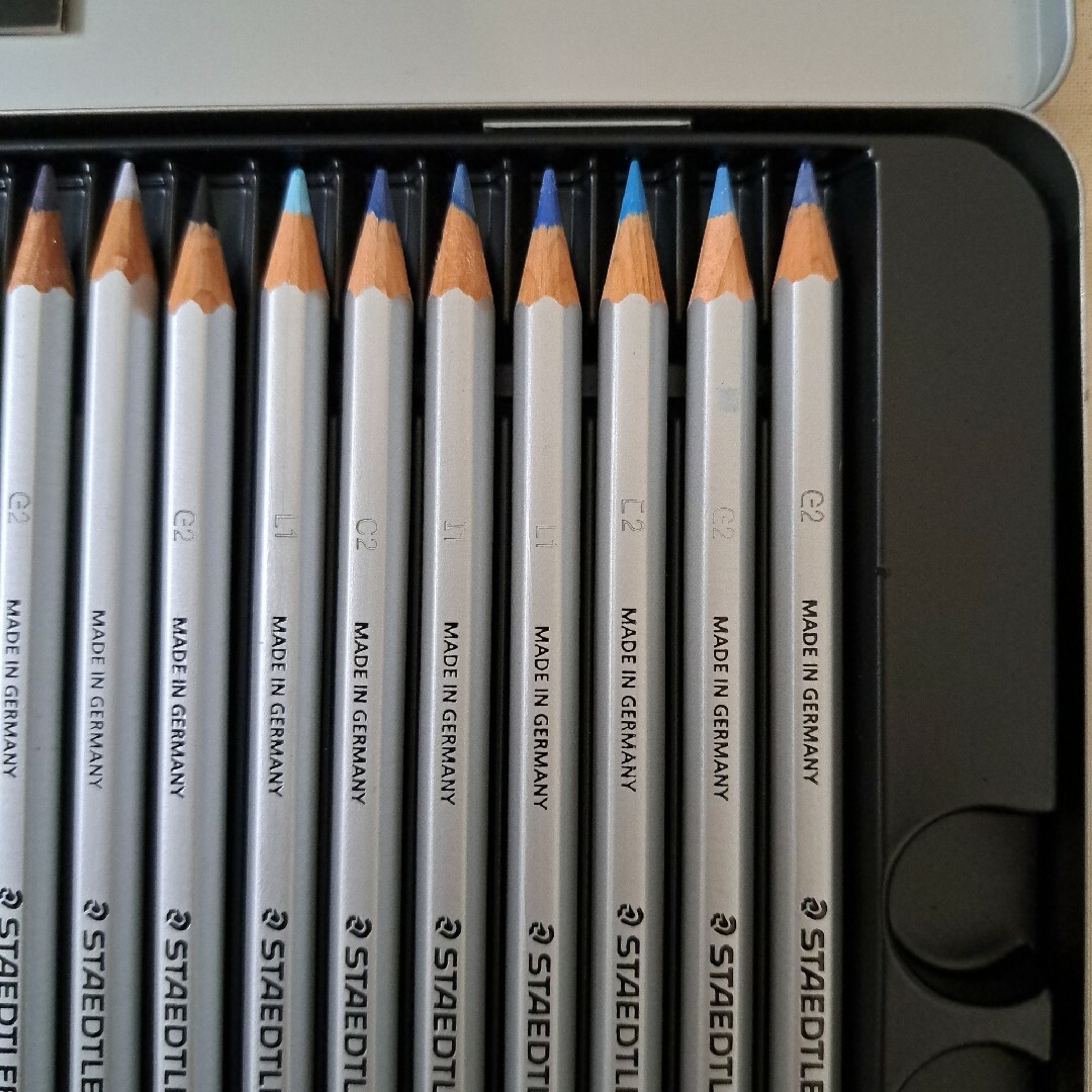 STAEDTLER(ステッドラー)のステッドラー 色鉛筆 60色 水彩色鉛筆 カラトアクェレル　ドイツ製 M60 エンタメ/ホビーのアート用品(色鉛筆)の商品写真