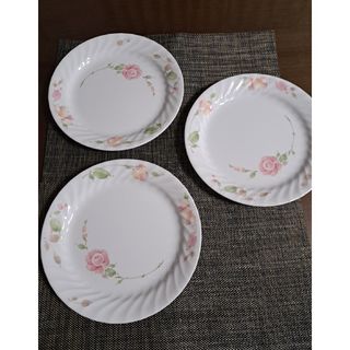 コレール(CORELLE)のCORELLE コレール　皿3枚　アンティーク　ヴィンテージ(食器)