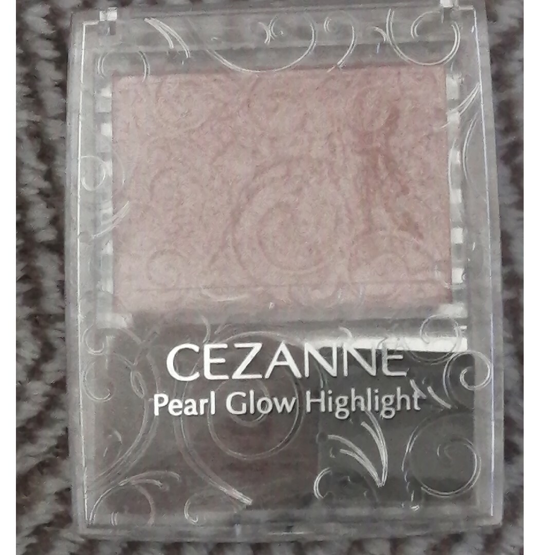 CEZANNE（セザンヌ化粧品）(セザンヌケショウヒン)のセザンヌ パールグロウハイライト 02 ロゼベージュ(2.4g)フェースカラー コスメ/美容のベースメイク/化粧品(フェイスパウダー)の商品写真