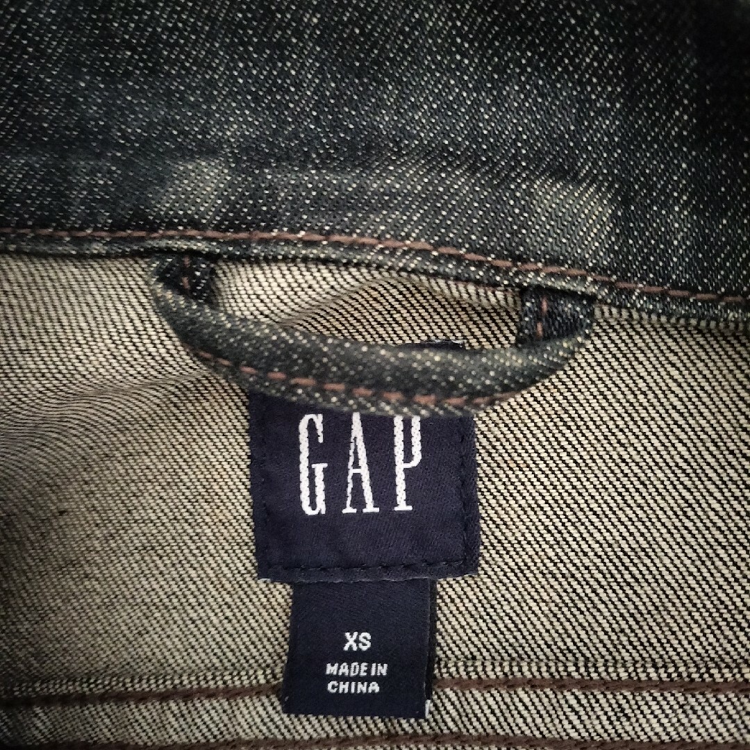 GAP(ギャップ)のGAP上着 キッズ/ベビー/マタニティのキッズ服男の子用(90cm~)(ジャケット/上着)の商品写真