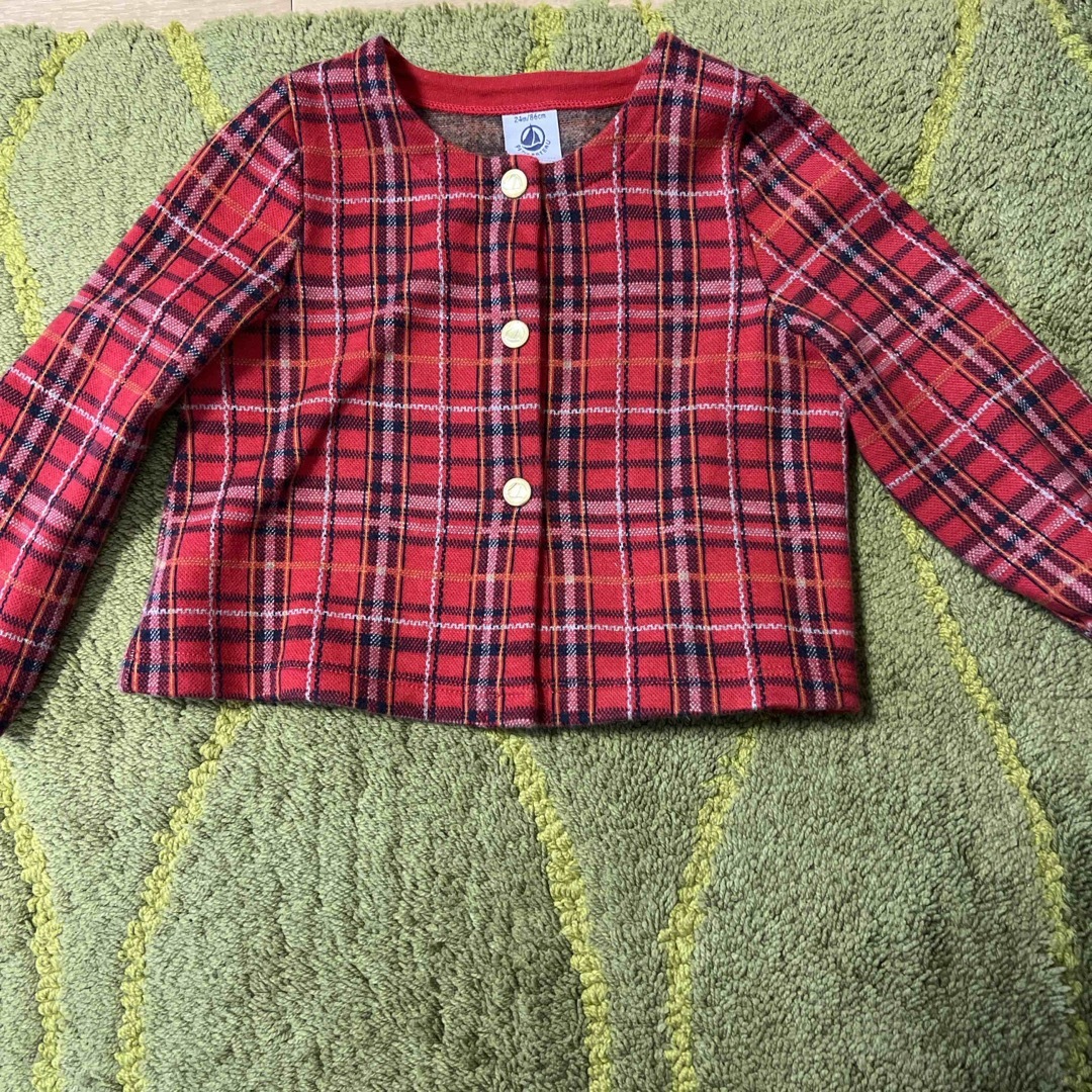 PETIT BATEAU(プチバトー)のプチバトー　チェック　80 90 カーディガン キッズ/ベビー/マタニティのベビー服(~85cm)(カーディガン/ボレロ)の商品写真