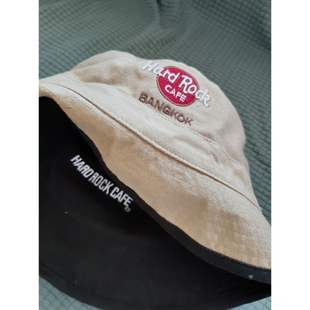 ハードロックカフェ　タイ　バンコク　リバーシブルハット　帽子 レディースの帽子(ハット)の商品写真