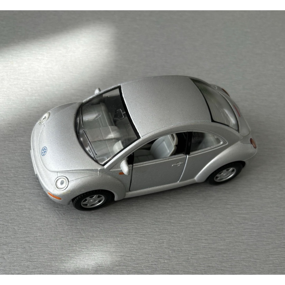 豊富な商品から Volkswagen ミニカー - Volkswagen New ニュービートル Beetle 乗用車