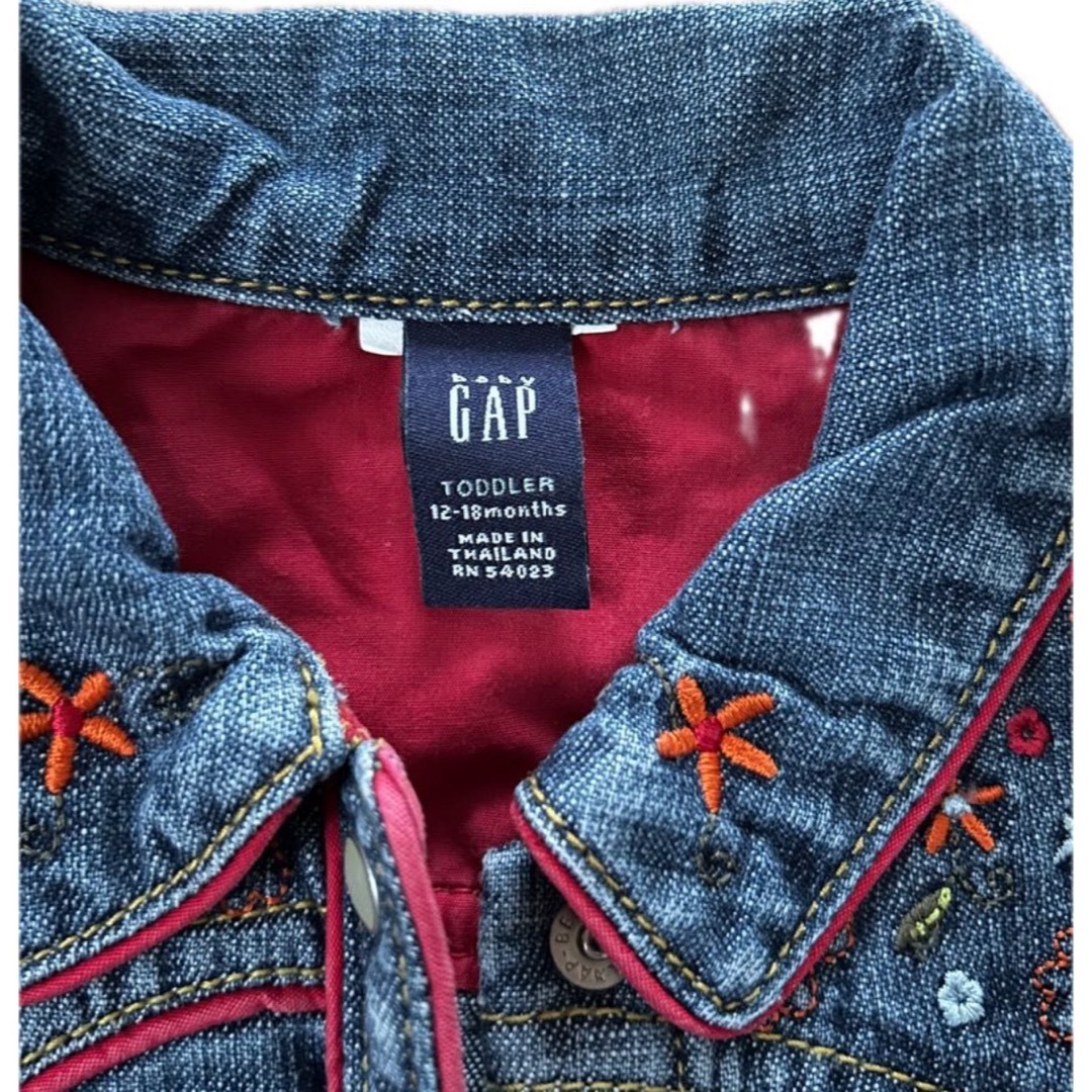 GAP Kids(ギャップキッズ)のデニムジャケット　ジャケット　デニム　GAP 子供服　90  長袖 デニムシャツ キッズ/ベビー/マタニティのキッズ服女の子用(90cm~)(ジャケット/上着)の商品写真