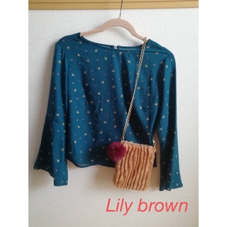 リリーブラウン(Lily Brown)のほぼ未使用　Lily brown 長袖ブラウス(シャツ/ブラウス(長袖/七分))