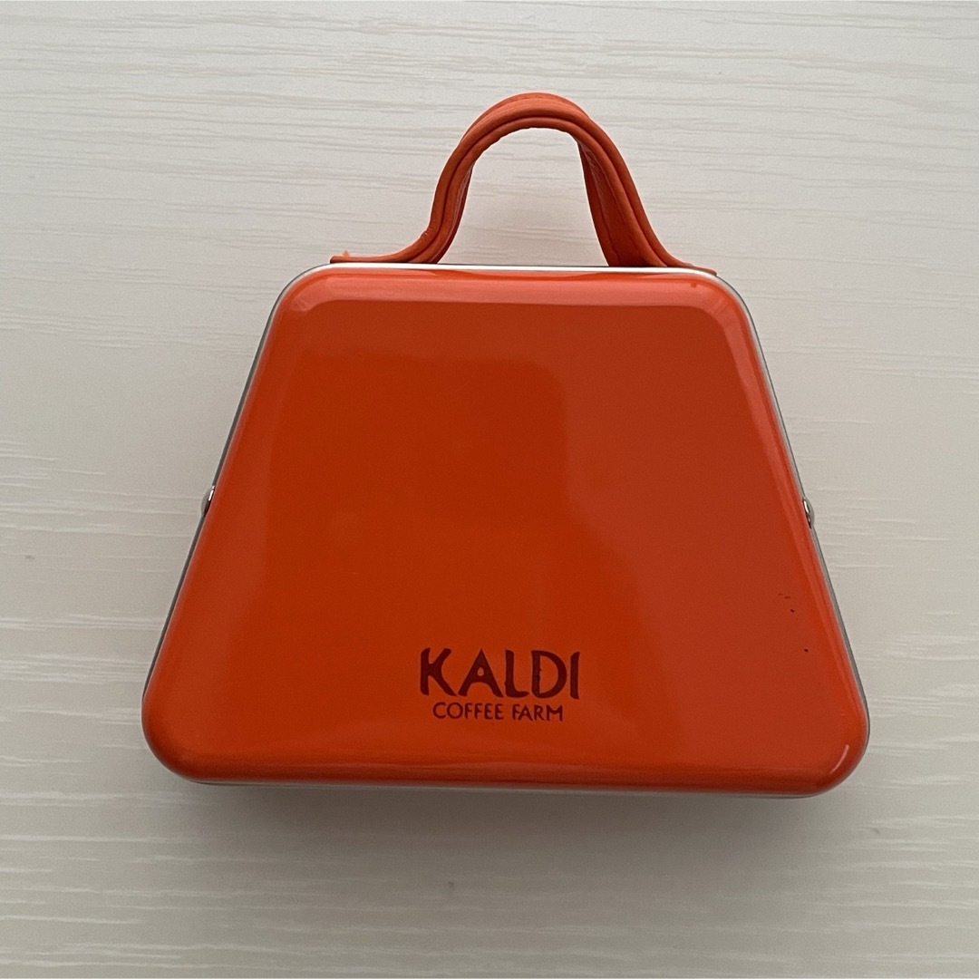 KALDI(カルディ)のカルディ　バッグ缶　オレンジ エンタメ/ホビーのコレクション(ノベルティグッズ)の商品写真