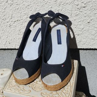 トミーヒルフィガー(TOMMY HILFIGER)のサンダル(サンダル)