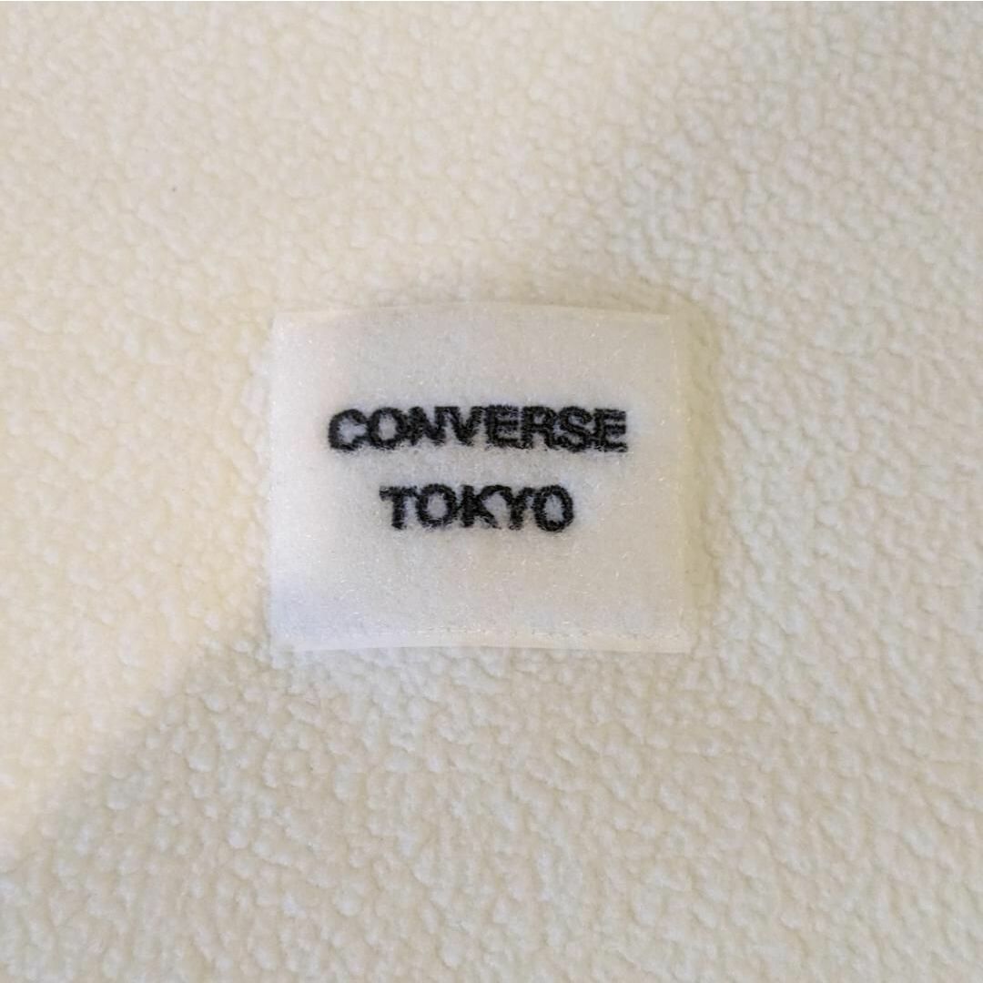 CONVERSE(コンバース)のコンバース　トウキョウ　ベルクド　ロゴボアスエット　白　Lサイズ　古着 メンズのトップス(ニット/セーター)の商品写真