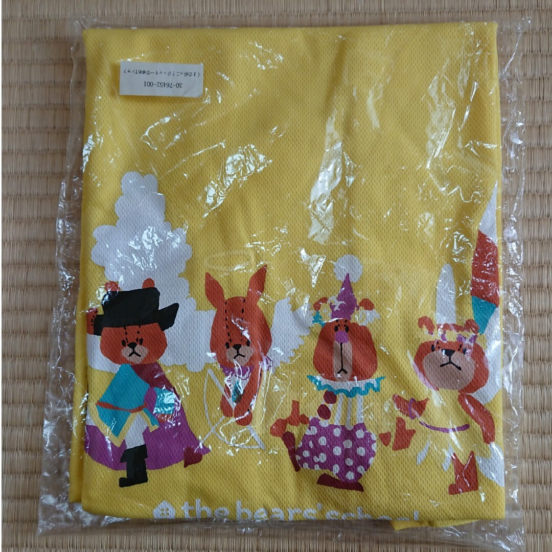 くまのがっこう ジャッキーのゆめ Ｔシャツ イエロー Ｓ エンタメ/ホビーのおもちゃ/ぬいぐるみ(キャラクターグッズ)の商品写真