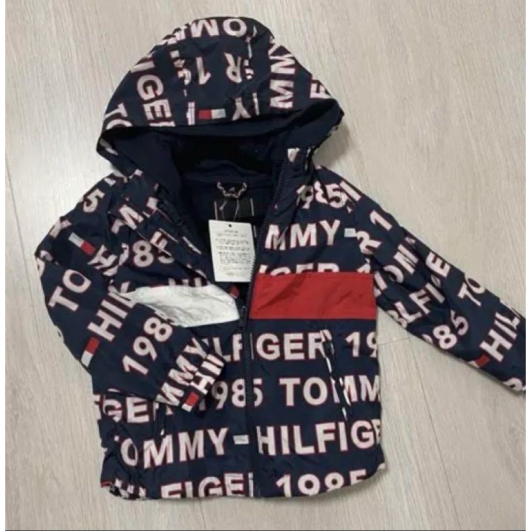 TOMMY HILFIGER(トミーヒルフィガー)のTOMMY HILFIGER フードジャンパーコート　ナイロンジャケット キッズ/ベビー/マタニティのキッズ服男の子用(90cm~)(ジャケット/上着)の商品写真