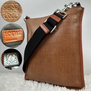 LOEWE - ロエベ　ゴヤ　アナグラム　ショルダーバッグ　サコッシュ　ブラウン　ロゴ型押し