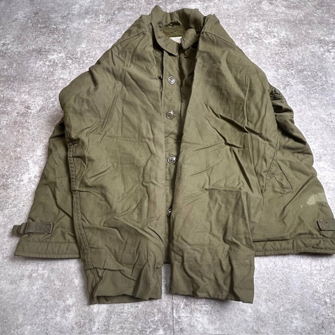 80's U.S.NAVY A-2 デッキジャケット DLA100-82-C-0584 米海軍 USN X-LARGE ミリタリー vintage メンズのジャケット/アウター(ミリタリージャケット)の商品写真