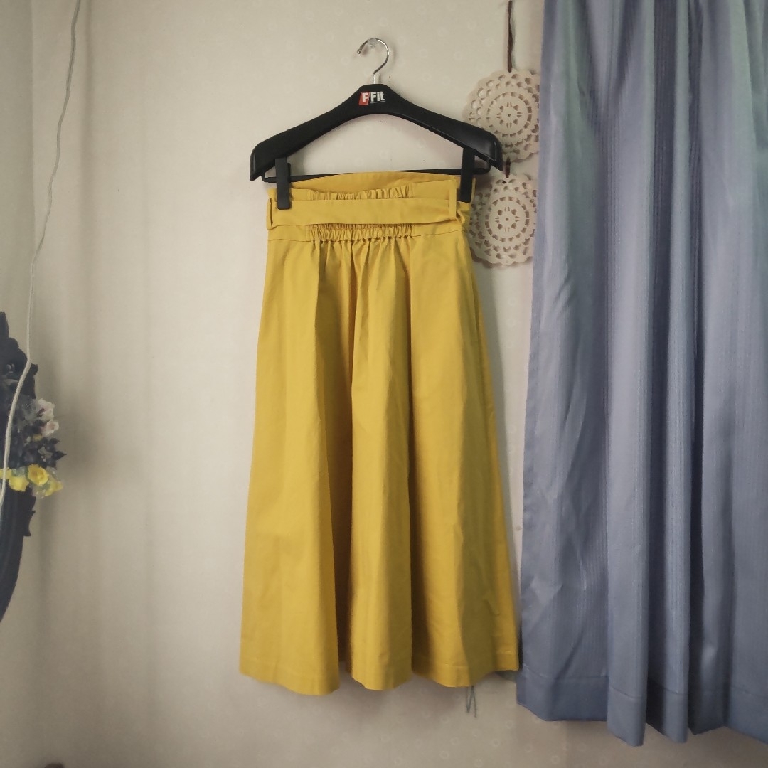 ABAHOUSE(アバハウス)のアバハウス✳＊黄色　膝丈スカート レディースのスカート(ひざ丈スカート)の商品写真