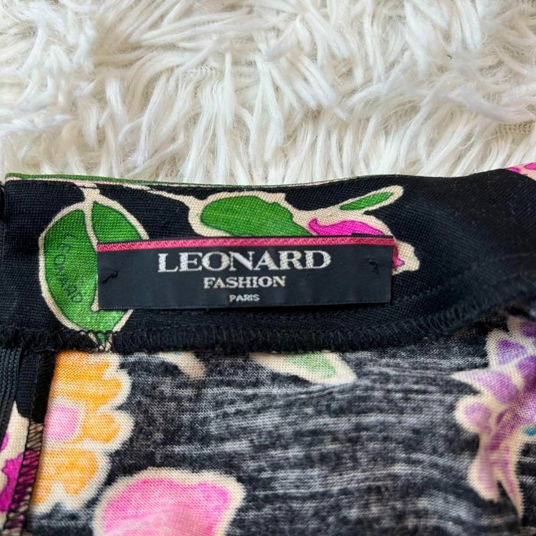 LEONARD(レオナール)の美品REONARD シルク混 カットソー リボン 花柄 ブラック M レディースのトップス(Tシャツ(長袖/七分))の商品写真